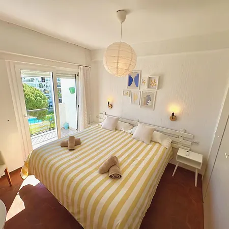 Sea Views Sunset Sun Апартаменты Нерха